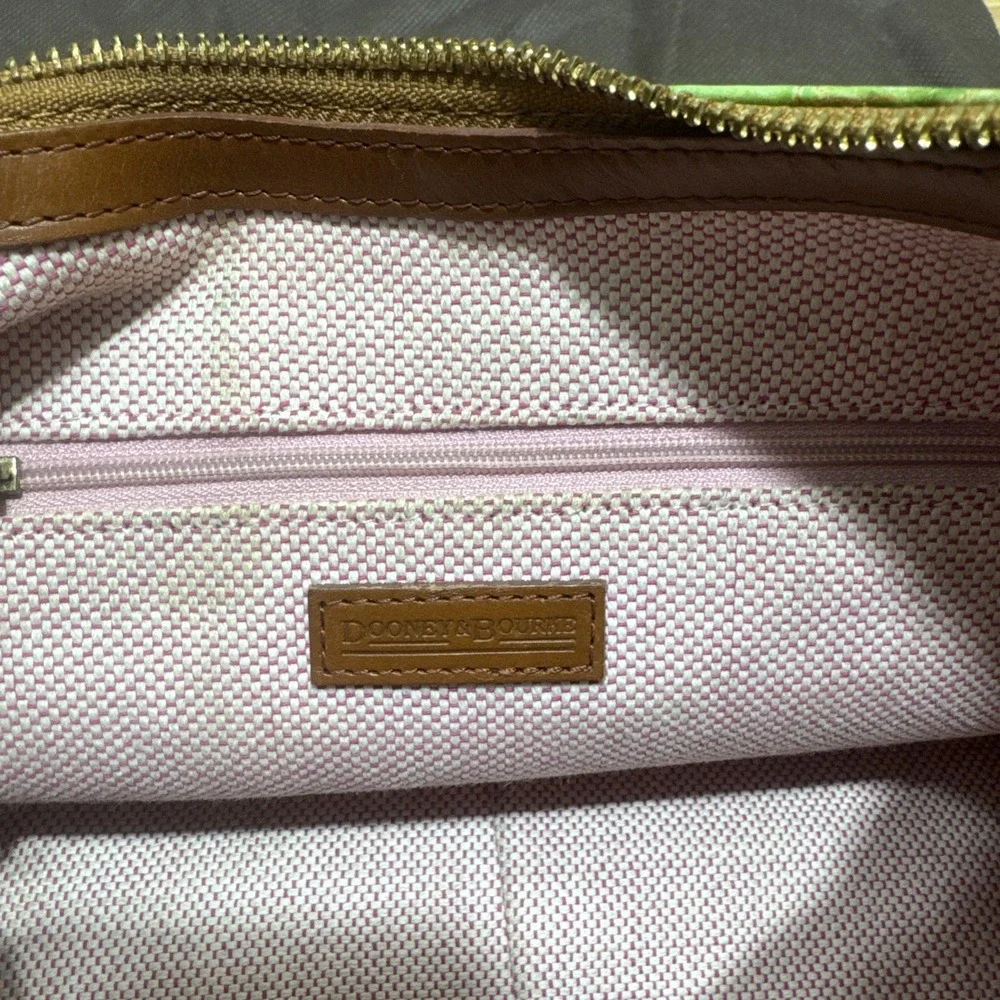 Vintage Dooney & Bourke Green Crocodile Embossed Medium Hobo Bag Purse J599095